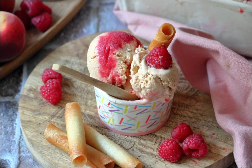 Glace-peche-melba (12) glace pêche coulis de framboise