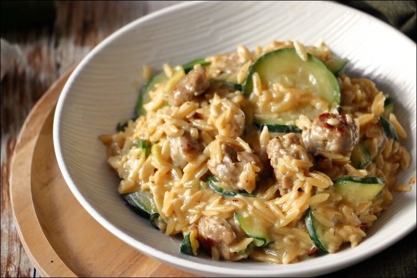 Orzo-cremeux-courgette-saucisse (4) orzo courgette fromage frais