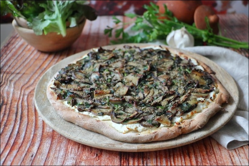Pizza-blanche-cepes (14) pizza blanche cèpes ricotta
