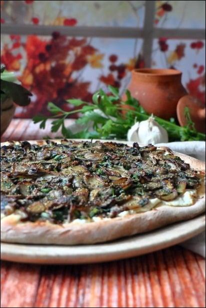Pizza-blanche-cepes (7) pizza champignons ricotta