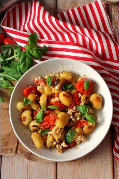 Poelee-gnocchi-feta-tomates-roties (5) poêlée de gnocchis tomates cerises feta