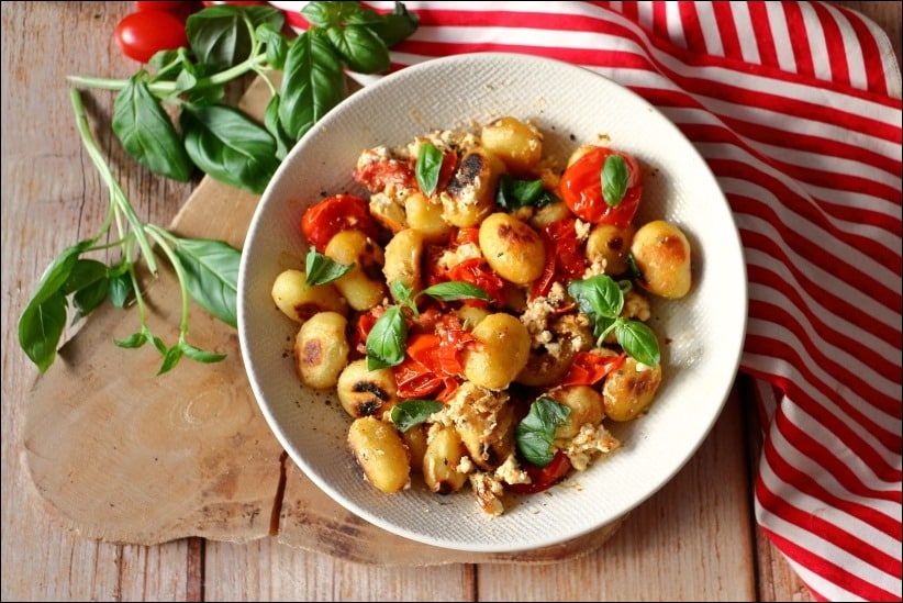 Poelee-gnocchi-feta-tomates-roties (7) poêlée de gnocchis tomates roties