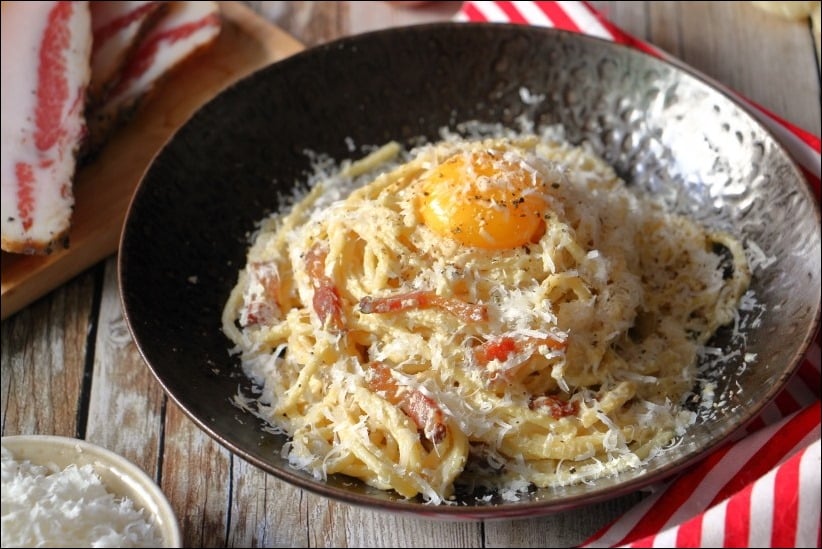 spaghetti carbonara a la pancetta