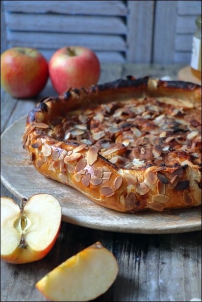 Tarte-rustique-pommes-amandes (2) tarte pommes purée d'amandes