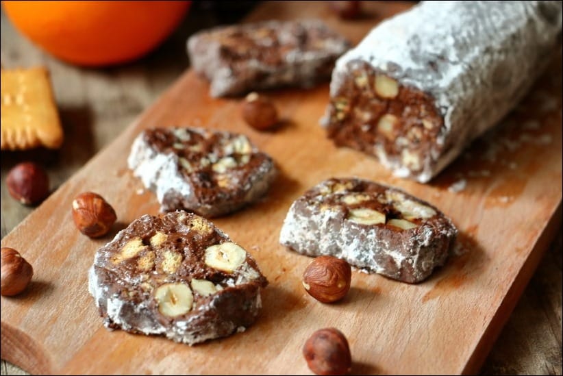 saucisson à la pate à tartiner chocolat noisettes petits beurre